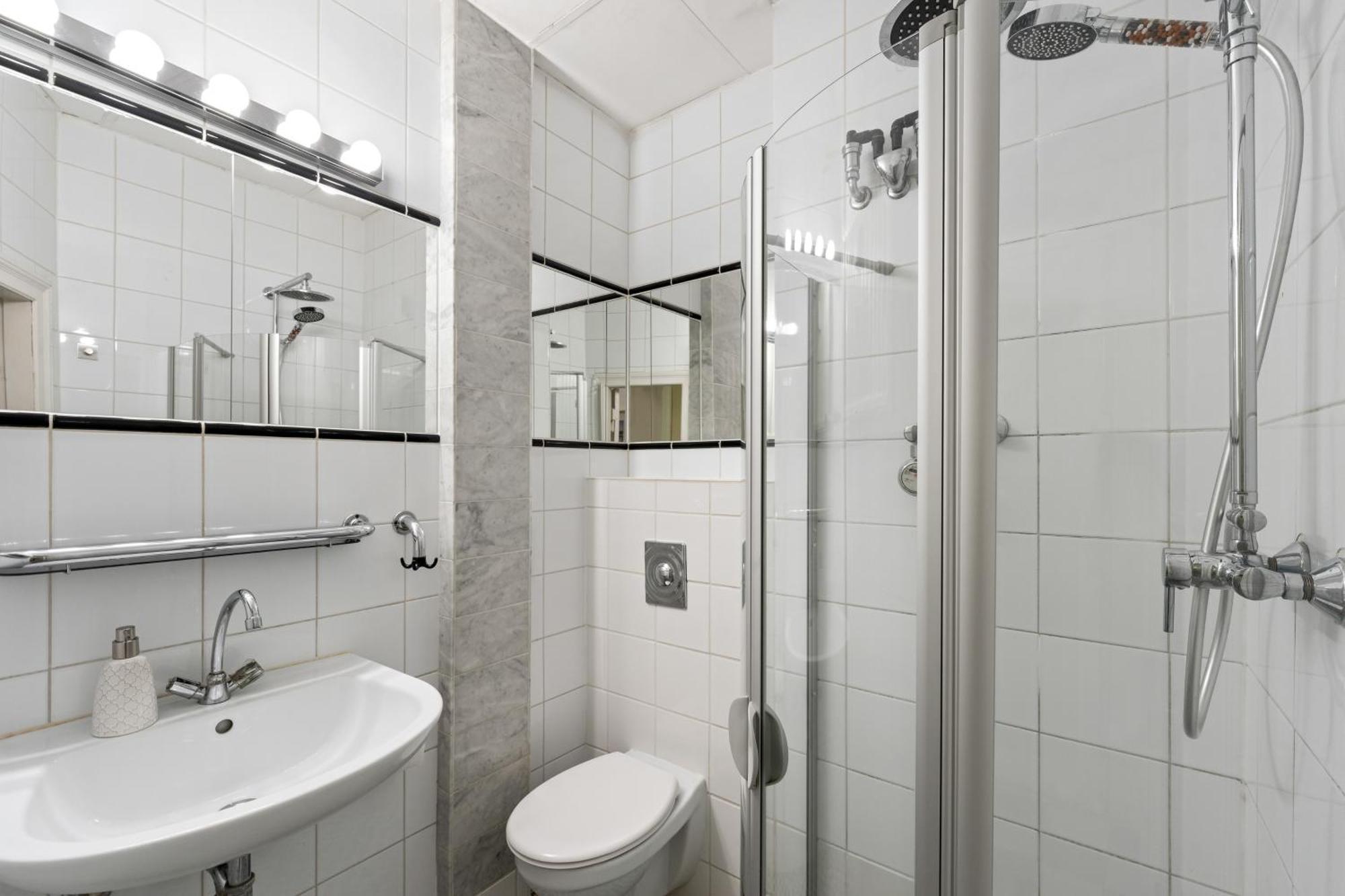 The Gleditsch - Perl In Schoeneberg Up To 4 Ppl Berlin Eksteriør billede